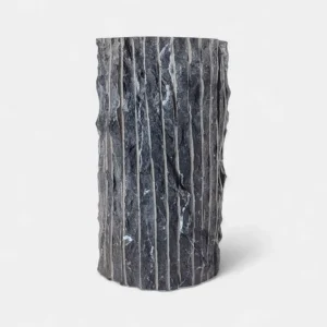 Dark Elegance Siyah Mermer Vazo